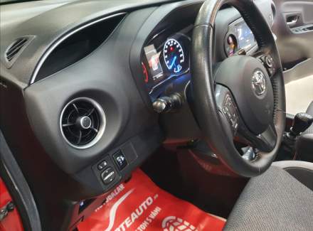 Toyota - Yaris