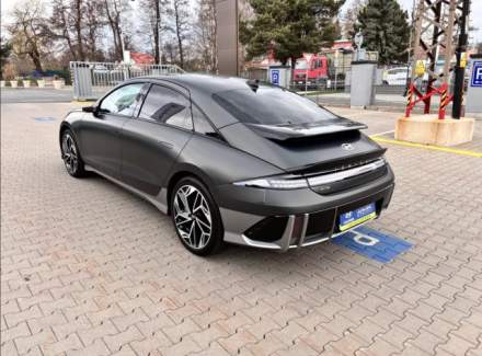 Hyundai - IONIQ 6