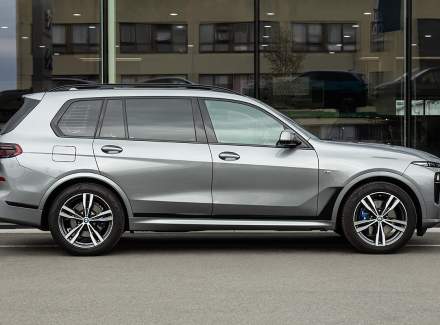 BMW - X7