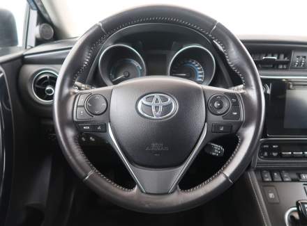 Toyota - Auris