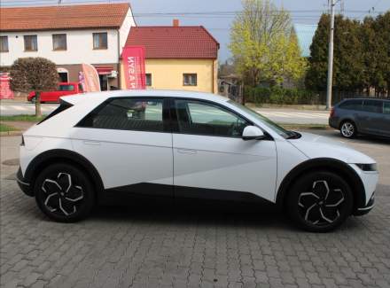 Hyundai - IONIQ 5