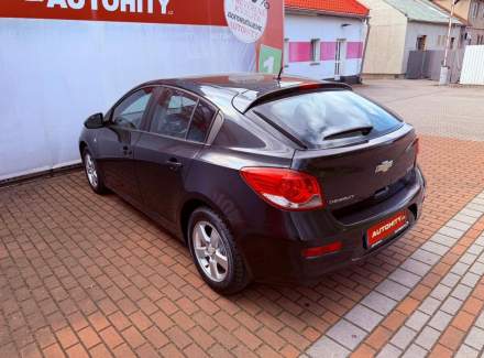 Chevrolet - Cruze