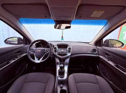 Chevrolet - Cruze