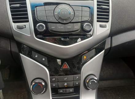 Chevrolet - Cruze