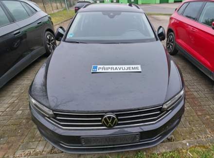 Volkswagen - Passat