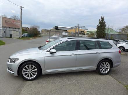 Volkswagen - Passat