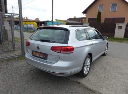 Volkswagen - Passat