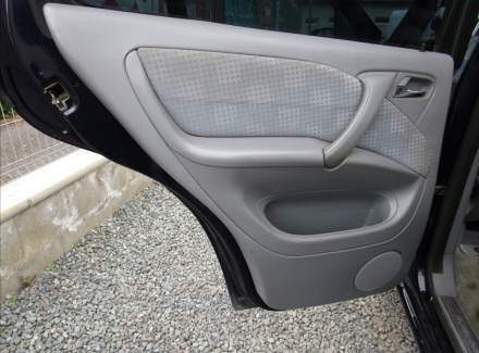 Mercedes-Benz - M-class