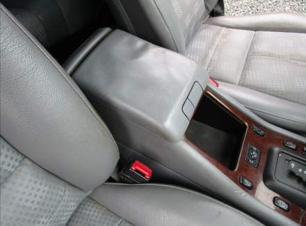 Mercedes-Benz - M-class