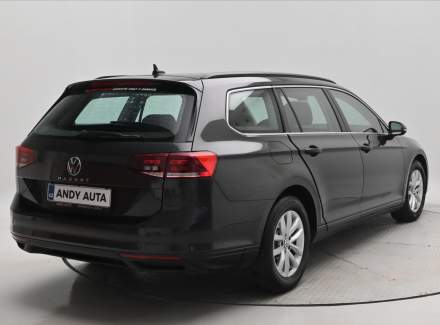 Volkswagen - Passat