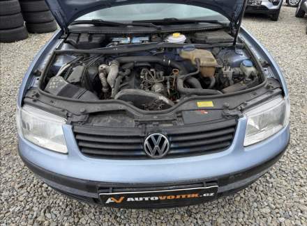 Volkswagen - Passat