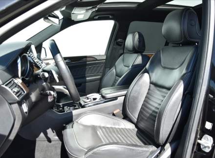 Mercedes-Benz - GLS