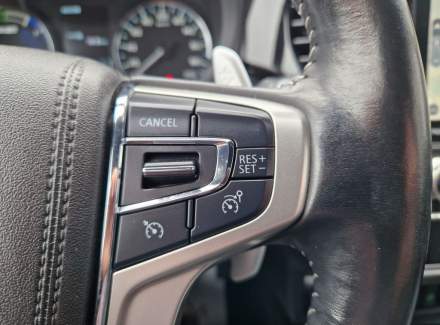 Mitsubishi - Outlander