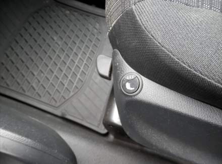 Mercedes-Benz - Vito