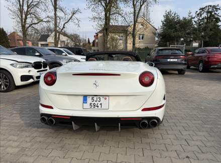 Ferrari - California