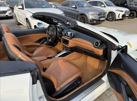 Ferrari - California