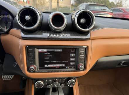 Ferrari - California