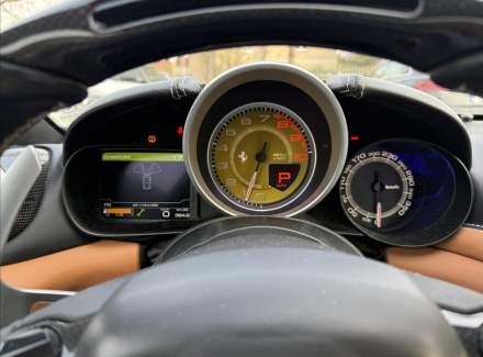 Ferrari - California