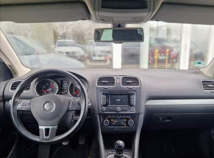 Volkswagen - Golf