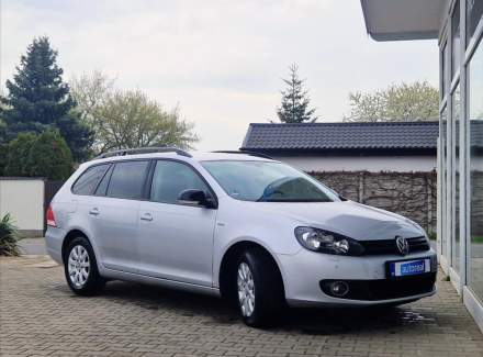 Volkswagen - Golf