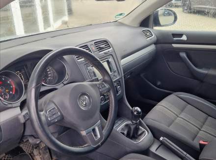 Volkswagen - Golf