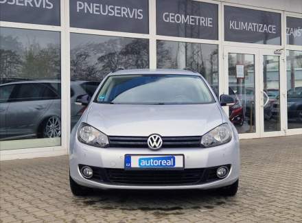 Volkswagen - Golf