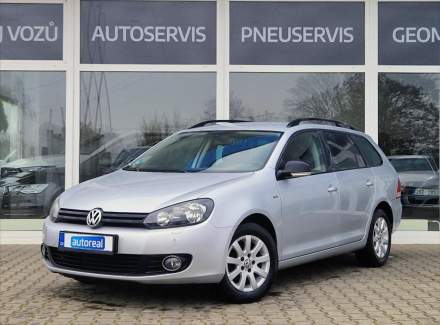 Volkswagen - Golf