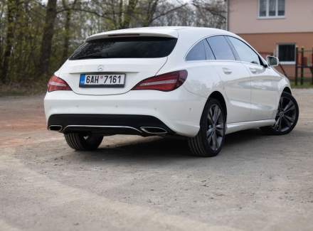 Mercedes-Benz - CLA