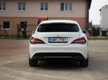 Mercedes-Benz - CLA