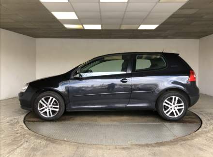 Volkswagen - Golf