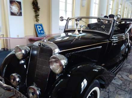 Mercedes-Benz - E-class