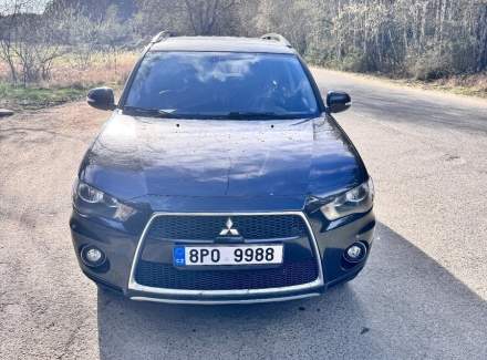 Mitsubishi - Outlander