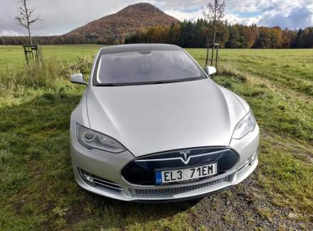 Tesla - Model S