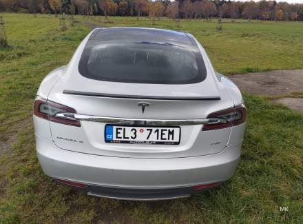 Tesla - Model S
