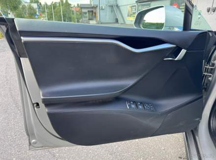 Tesla - Model S