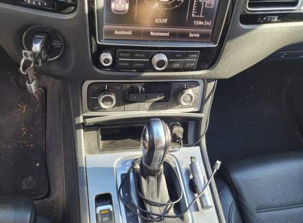 Volkswagen - Touareg