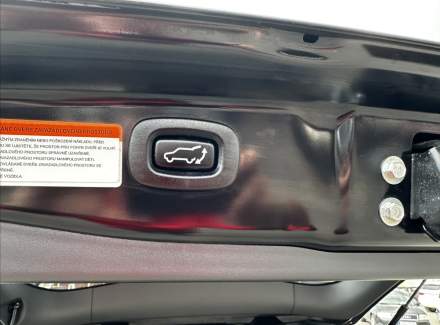 Mitsubishi - Outlander