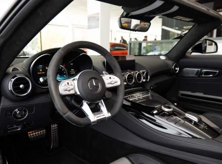 Mercedes-Benz - AMG GT