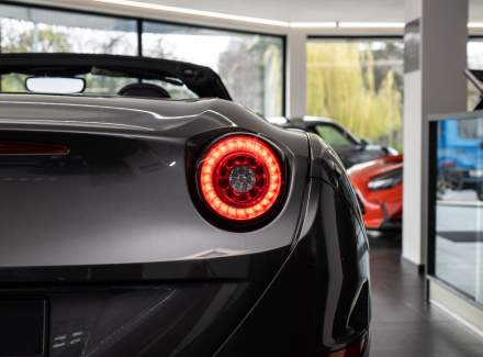 Ferrari - California