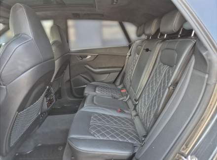 Audi - SQ8