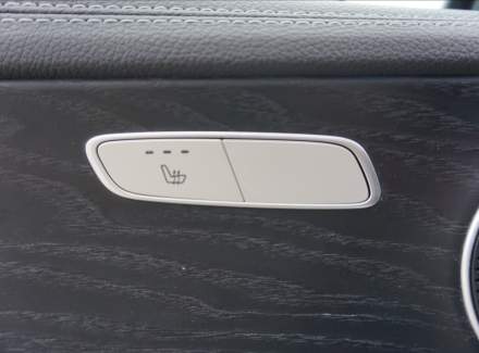 Mercedes-Benz - E-class