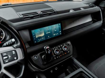 Land Rover - Defender