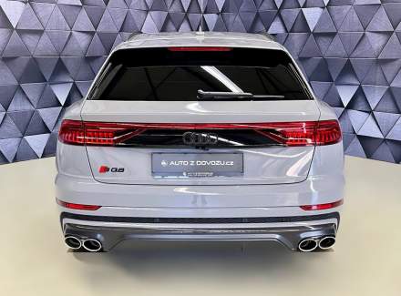 Audi - SQ8
