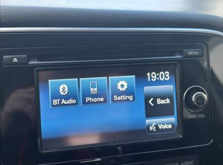 Mitsubishi - Outlander