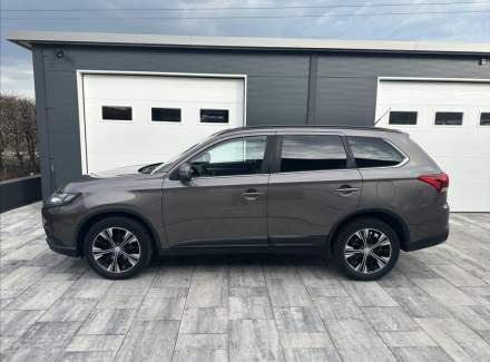 Mitsubishi - Outlander