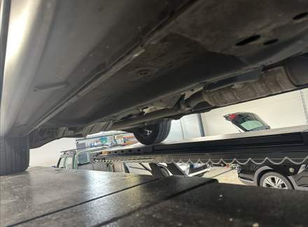 Mitsubishi - Outlander