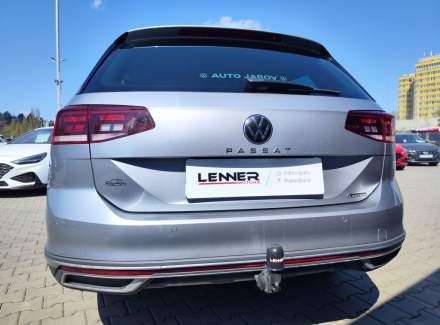 Volkswagen - Passat