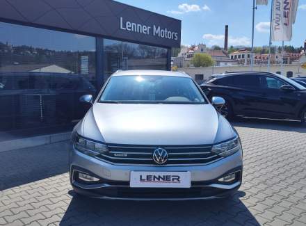 Volkswagen - Passat