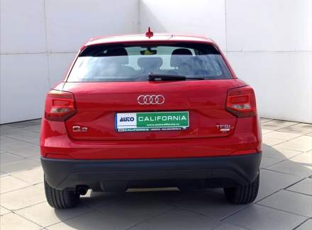 Audi - Q2