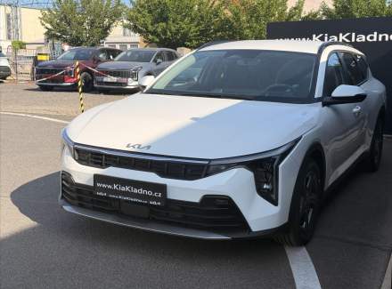 Kia - K4